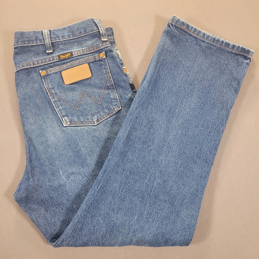 Vintage 90s Wrangler Mens Size 36 Blue Jeans Straight Leg Classic Denim Mid Rise